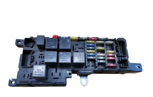 Volvo S60 Fuse module 518828108 30728008