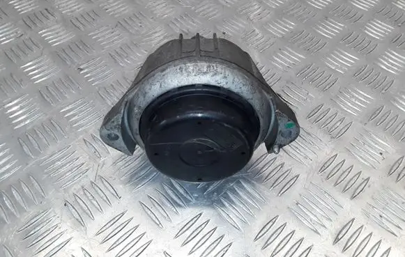 BMW 1 E82 E88 Engine mounting bracket 139811 13981112