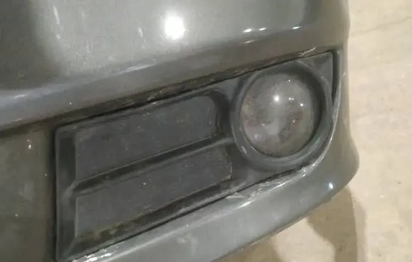 Toyota Corolla Verso AR10 Front bumper lower grill