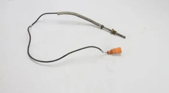 Volkswagen Tiguan Lambda probe sensor 03G906088D