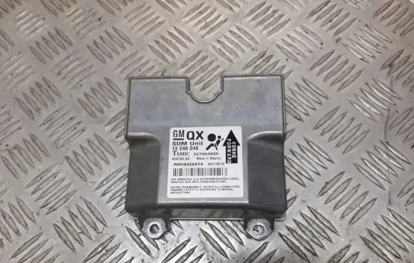 Opel Zafira B Airbag control unit/module 13246046