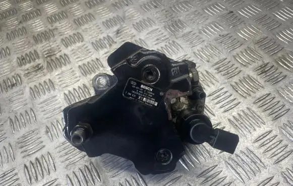 BMW 3 E46 Fuel injection high pressure pump 7788670 0445010045 092910