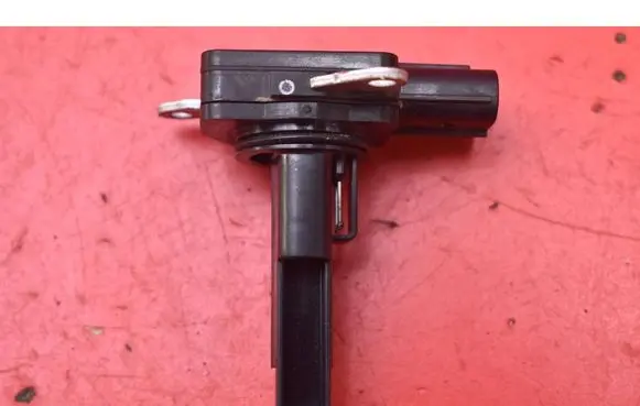Toyota Yaris Mass air flow meter 222040V020
