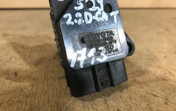 Toyota Avensis T250 Mass air flow meter 222040N010 MB1974003070 1974003070