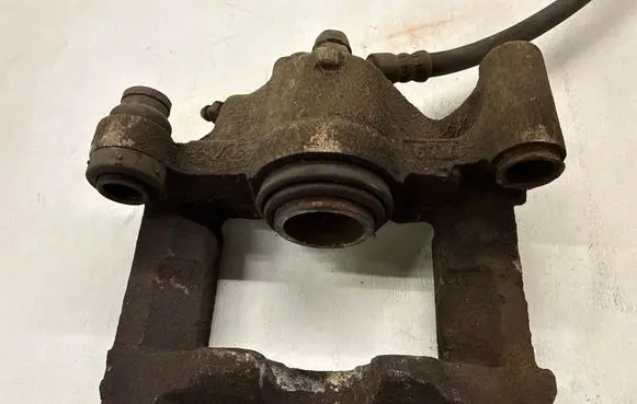 Lexus GS 300 350 430 450H Rear brake caliper 