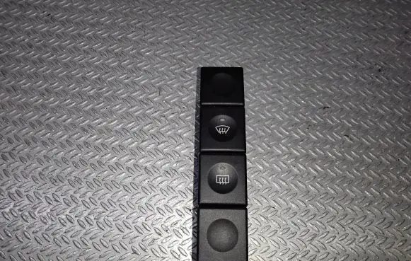 Windscreen/window heater switch
