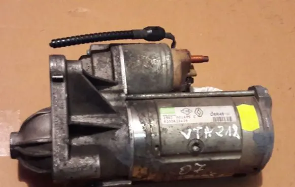 Renault Scenic II - Grand scenic II Starter motor 8200628429 D8R49