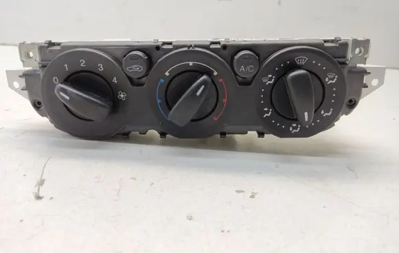Ford Focus Climate control unit 3M5T19980AD 69607320