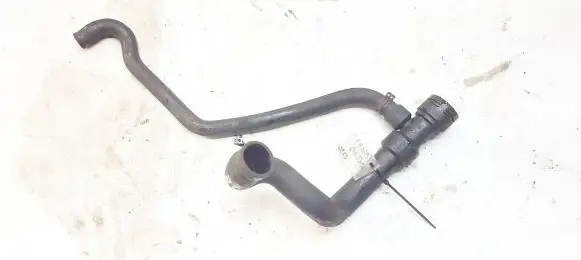 Volkswagen PASSAT B5 Engine coolant pipe/hose 8d0121055f