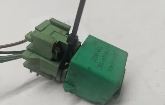 Land Rover Discovery Other relay YWB10032