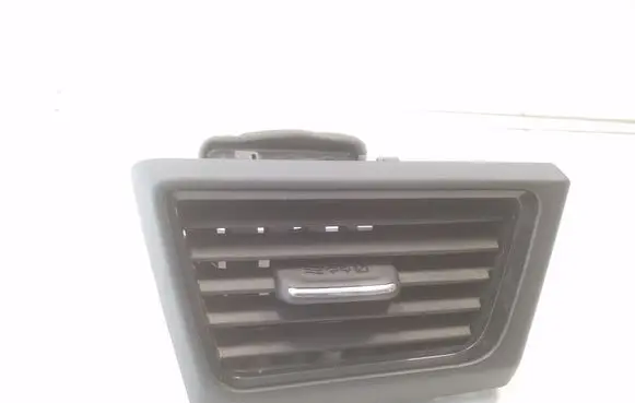 Nissan Leaf II (ZE1) Dashboard side air vent grill/cover trim 687605SA0B