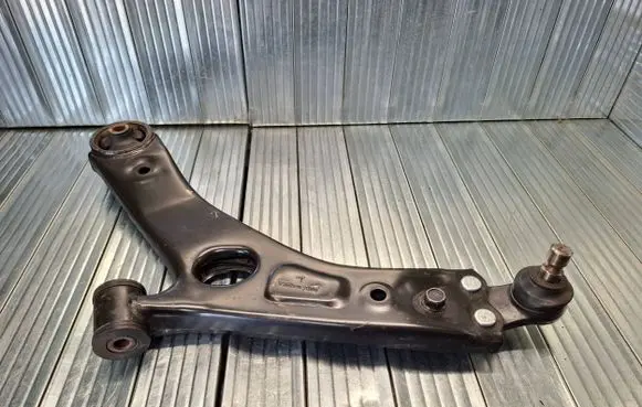 Hyundai ix35 Front lower control arm/wishbone