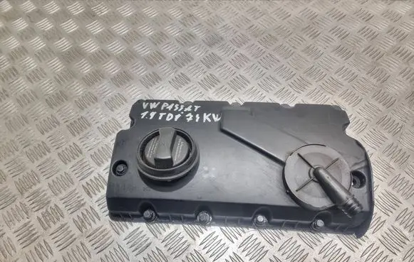 Volkswagen PASSAT B6 Rocker cam cover 038103475N