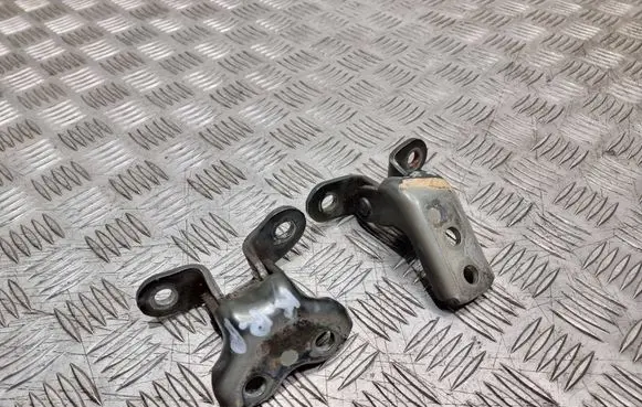 Toyota Corolla Verso E121 Front door hinge set 