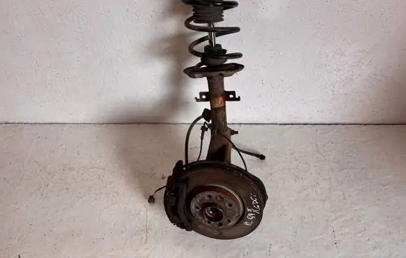 Nissan Qashqai Front wheel hub spindle knuckle MCPERSON
