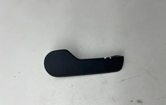 Volkswagen PASSAT B6 Engine bonnet (hood) release handle 1J1823533C