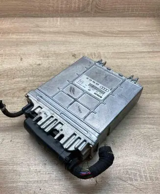 Audi A4 S4 B5 8D Engine control unit/module ECU 028906021BD 0281001438 Used