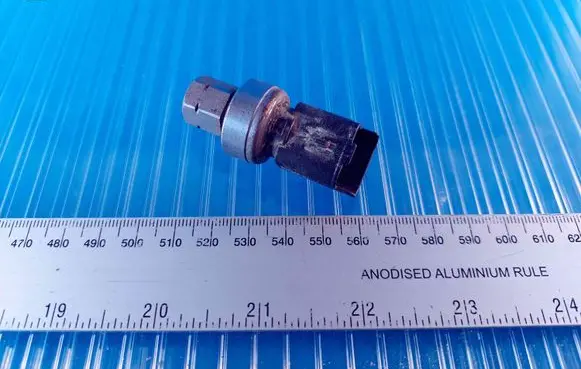 Citroen Jumpy Air conditioning (A/C) pressure sensor 9647971230