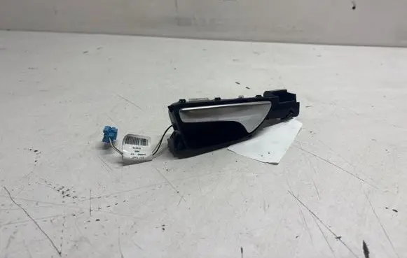 Mercedes-Benz ML W166 Front door interior handle A1667600561