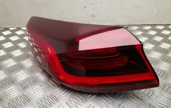 KIA Xceed Rear/tail lights 92401J7350