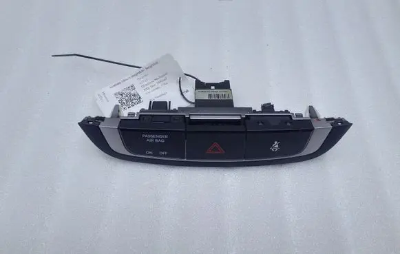 Hyundai ix35 Hazard light switch 937902S100 847402S450