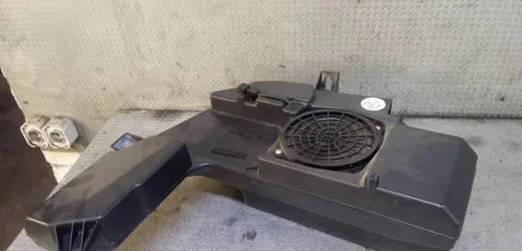 Audi A4 S4 B7 8E 8H Subwoofer speaker 8E903538203S