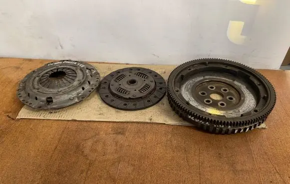 Skoda Fabia Mk1 (6Y) Clutch set kit 1878050532 3082296934