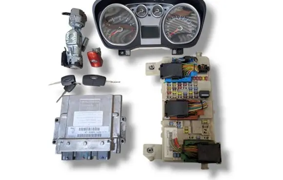 Ford Focus Engine ECU kit and lock set 7U71-12A650-LA
