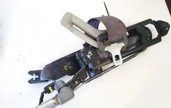 Volvo S60 Front seatbelt