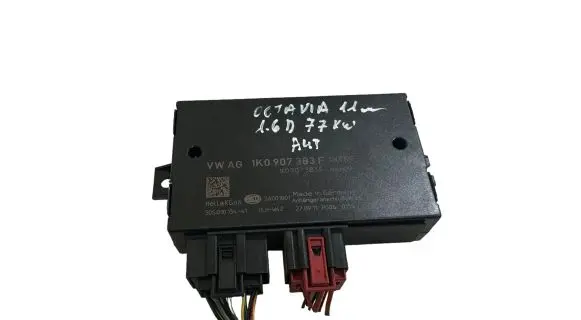Skoda Octavia Mk2 (1Z) Tow bar trailer control unit/module 1K0907383F 5DS01015441