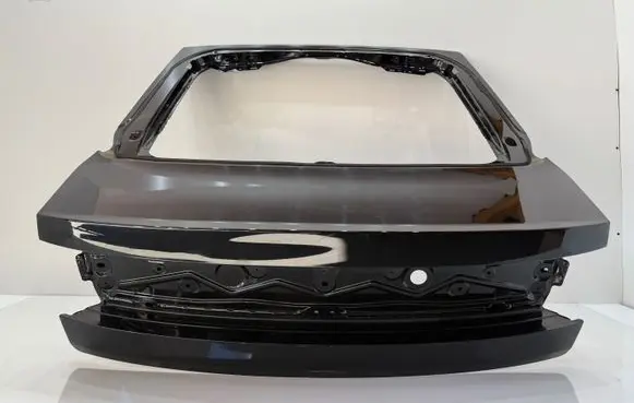 Polestar 2 Truck tailgate 
