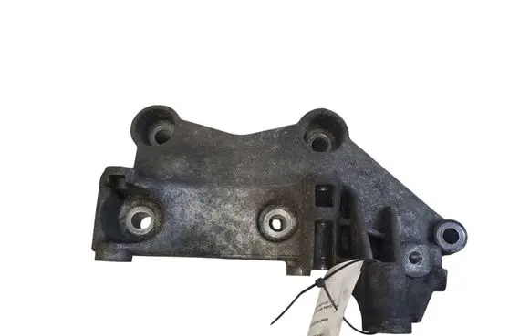 Renault Trafic III (X82) Generator/alternator bracket 117105124R