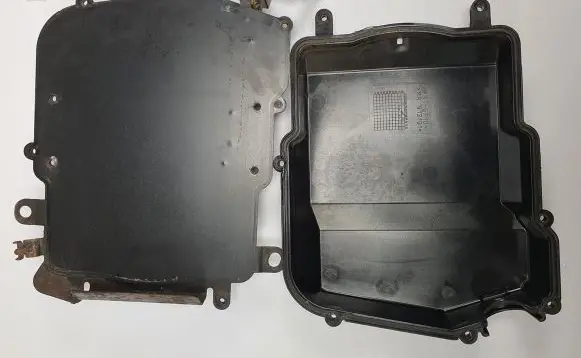 Mercedes-Benz E W210 Fuse box cover MR912101