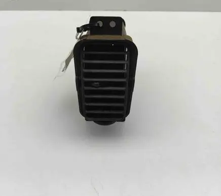 Nissan Patrol Y61 Dashboard air vent grill cover trim 68760VB000