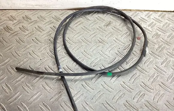 Lexus LS 460 - 600H Windshield washer fluid hose 