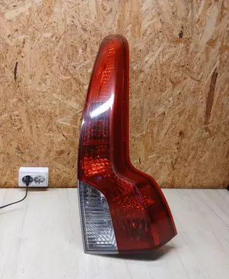 Volvo V50 Rear/tail lights P1007V50DX 30744542