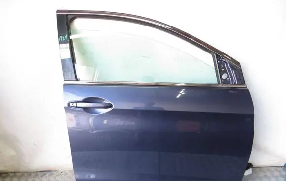 Honda CR-V Front door