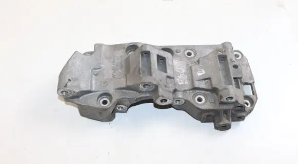 BMW 3 F30 F35 F31 Generator/alternator bracket 8506863
