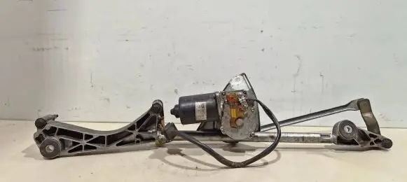 Mercedes-Benz C W203 Front wiper linkage and motor 404518