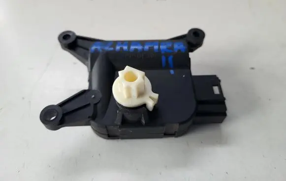 Seat Alhambra (Mk2) A/C air flow flap actuator/motor 1K0907511