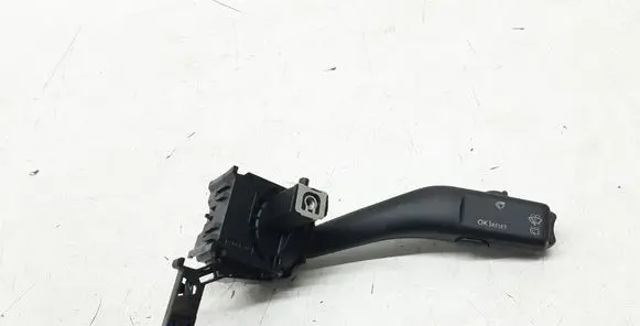 Skoda Octavia Mk2 (1Z) Wiper control stalk 1K0953519A