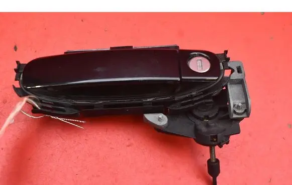 Audi A3 S3 A3 Sportback 8P Front door exterior handle 
