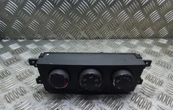 Chevrolet Captiva Climate control unit 96820193