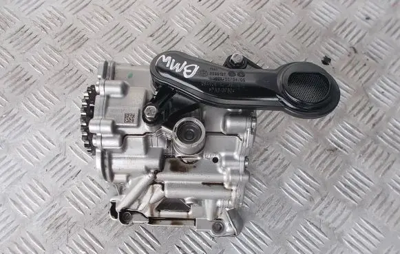 BMW X3 G01 Oil pump 8599154