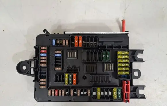 BMW 3 F30 F35 F31 Fuse module 9259466