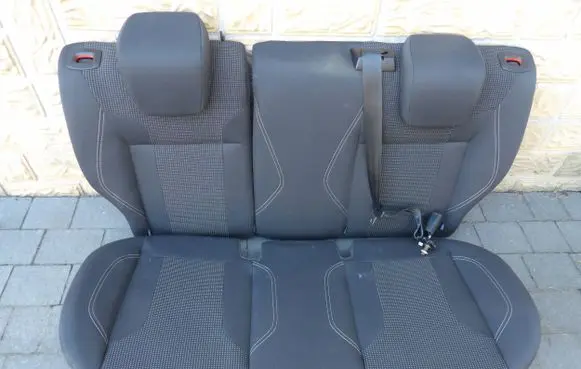 Ford Fiesta Second row seats KANAPAMK7