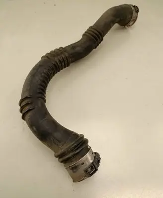 Opel Vivaro Intercooler hose/pipe 144606126R 93867727