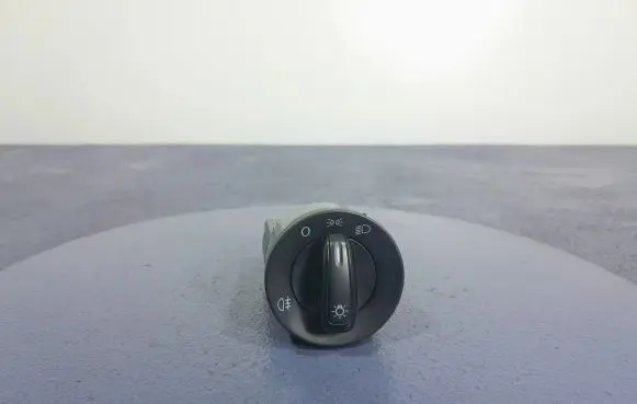 Volkswagen Cross Polo Light switch 6R0941531B