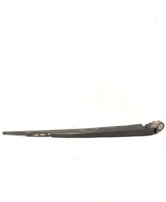 Rear wiper blade arm