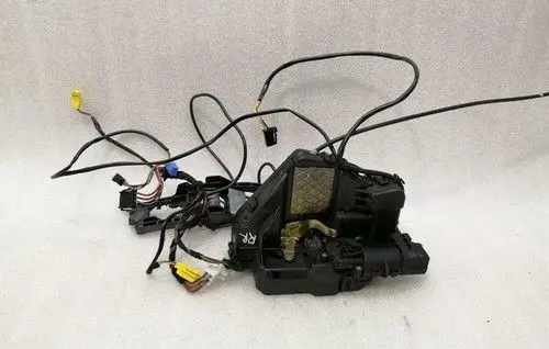 Mercedes-Benz E W211 Coupe door lock (next to the handle) A2117301235